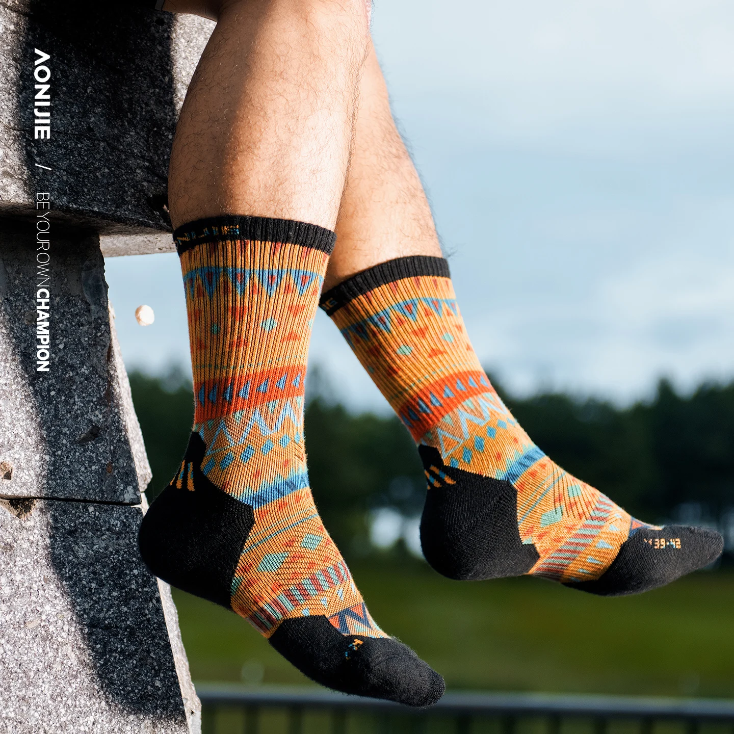 AONIJIE Outdoor Wool Crew Sock - Wool Hiking Sock reseña y precio