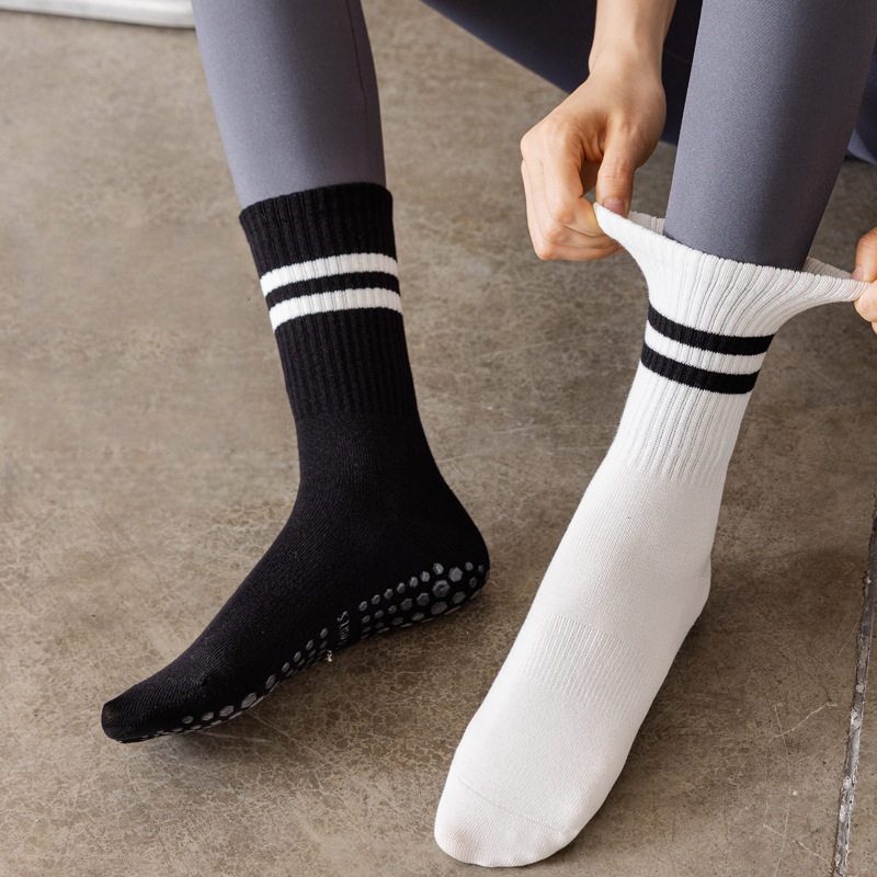 Women Non Slip Yoga Socks, Gri - No Show Sock Women reseña y precio